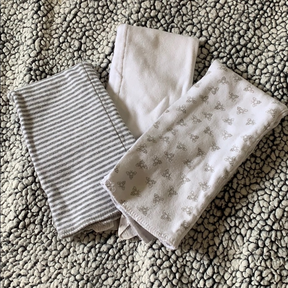 Burts bees organic burp clothes 4 total